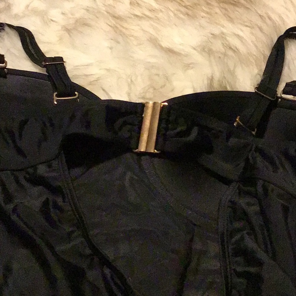Beautiful One piece Swimsuit 2X NWT - Picture 6 of 8